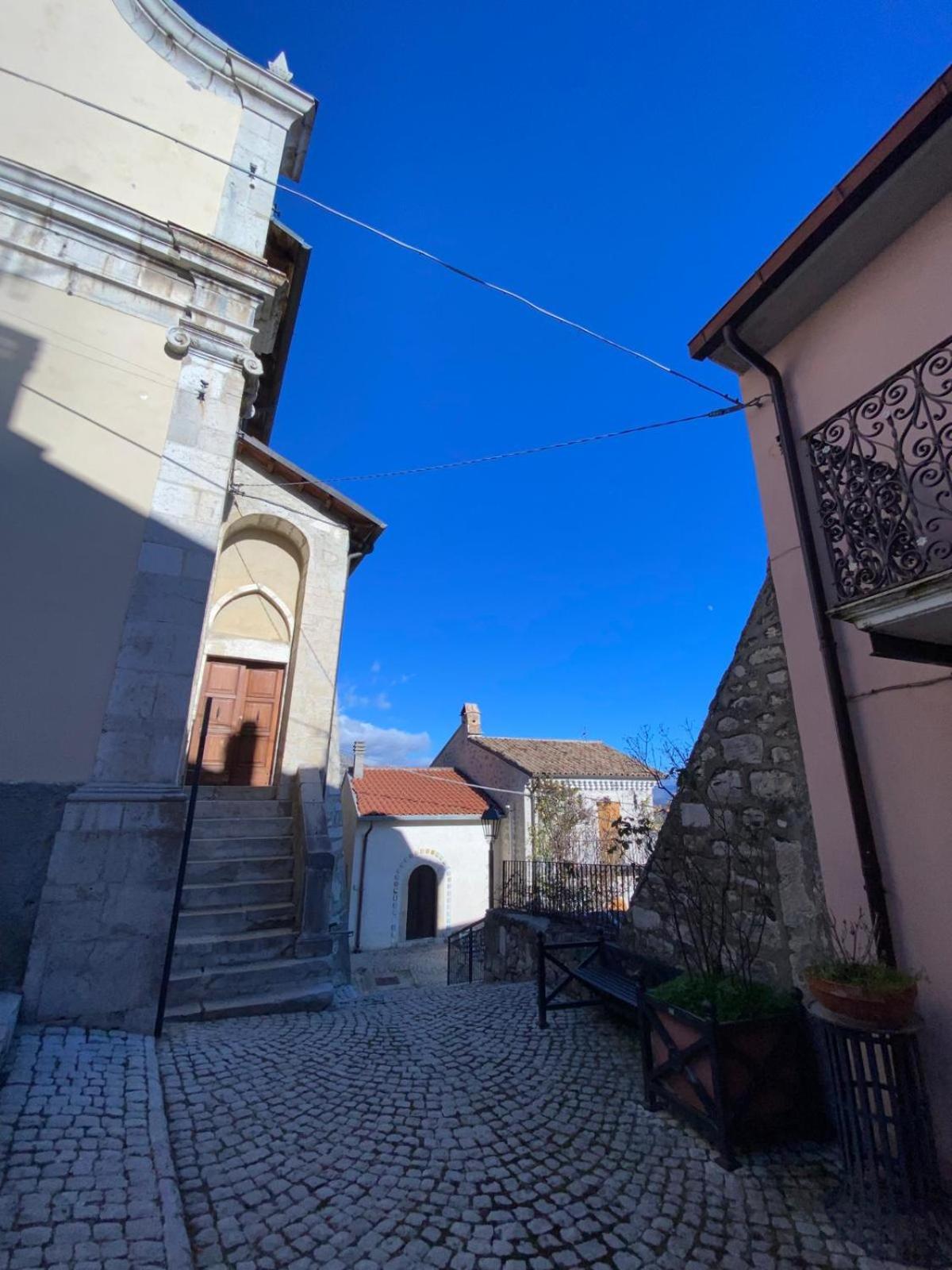 Villa Don Pasquale Scontrone House Exterior foto