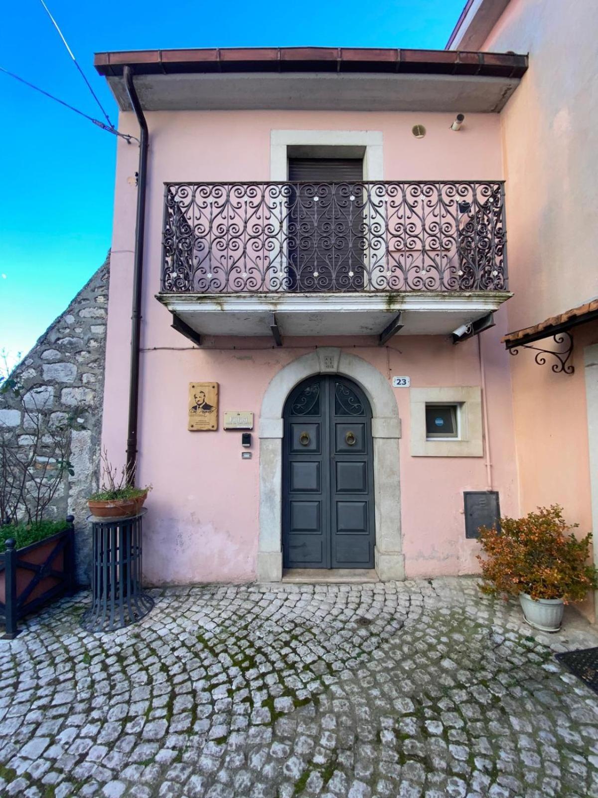 Villa Don Pasquale Scontrone House Exterior foto